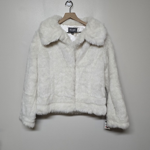 Wilson Leather Jackets & Blazers - Luxury Wilson Leather White Faux Fur Designer Plush Coat‎ Jacket Sz M NWT